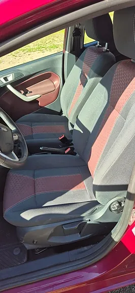 Ford Fiesta 2012 photo 5
