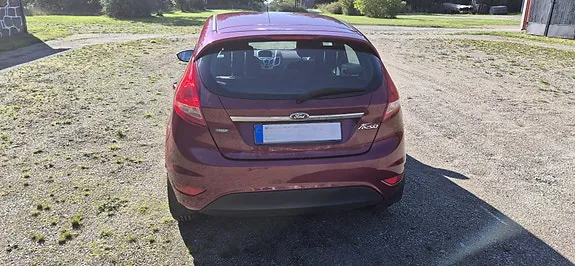 Ford Fiesta 2012 photo 4
