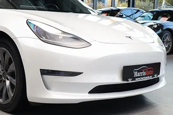 Tesla Model 3 2020 photo 2