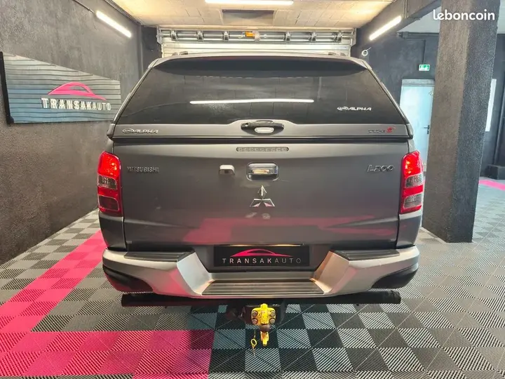 Mitsubishi L200 2018 photo 4