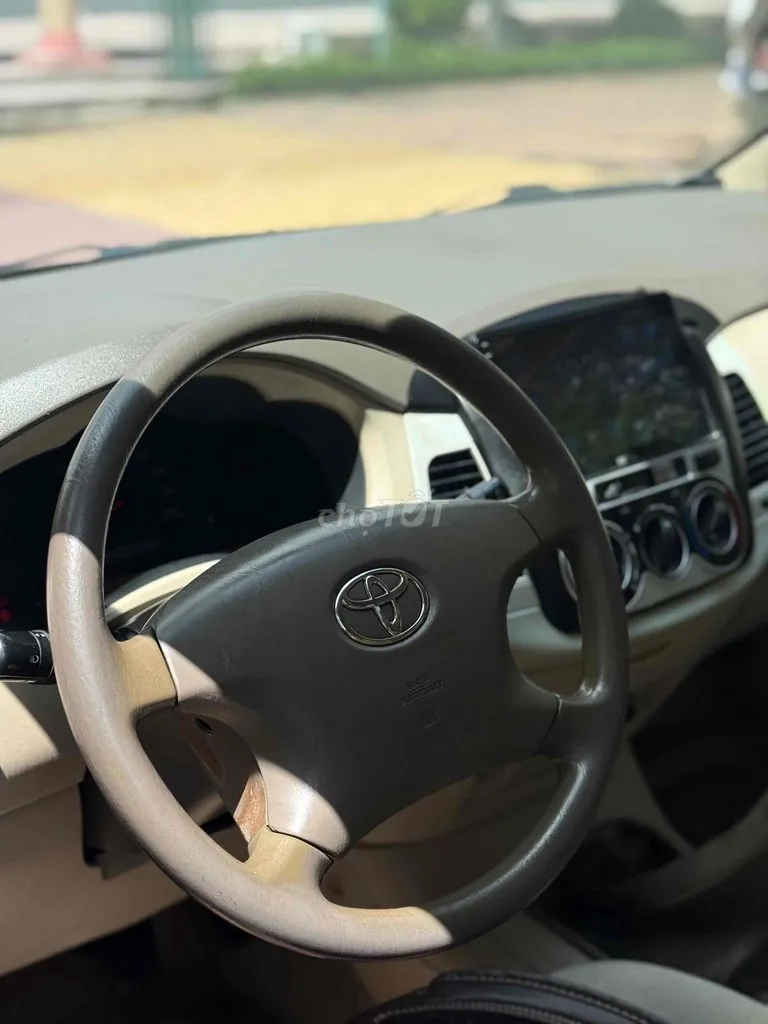 Toyota Innova 2008 photo 4