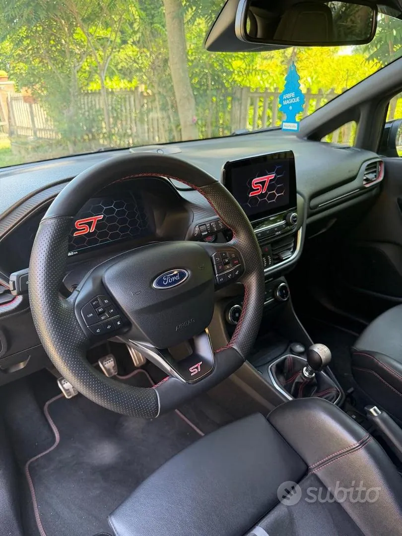 Ford Fiesta 2023 photo 3