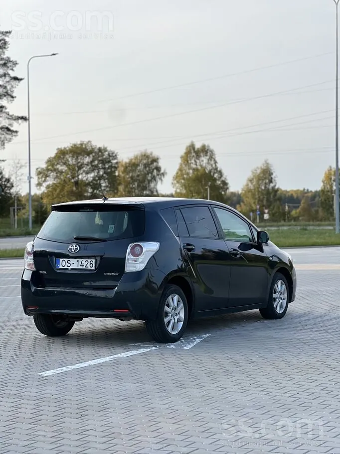 Toyota Verso 2012 photo 3