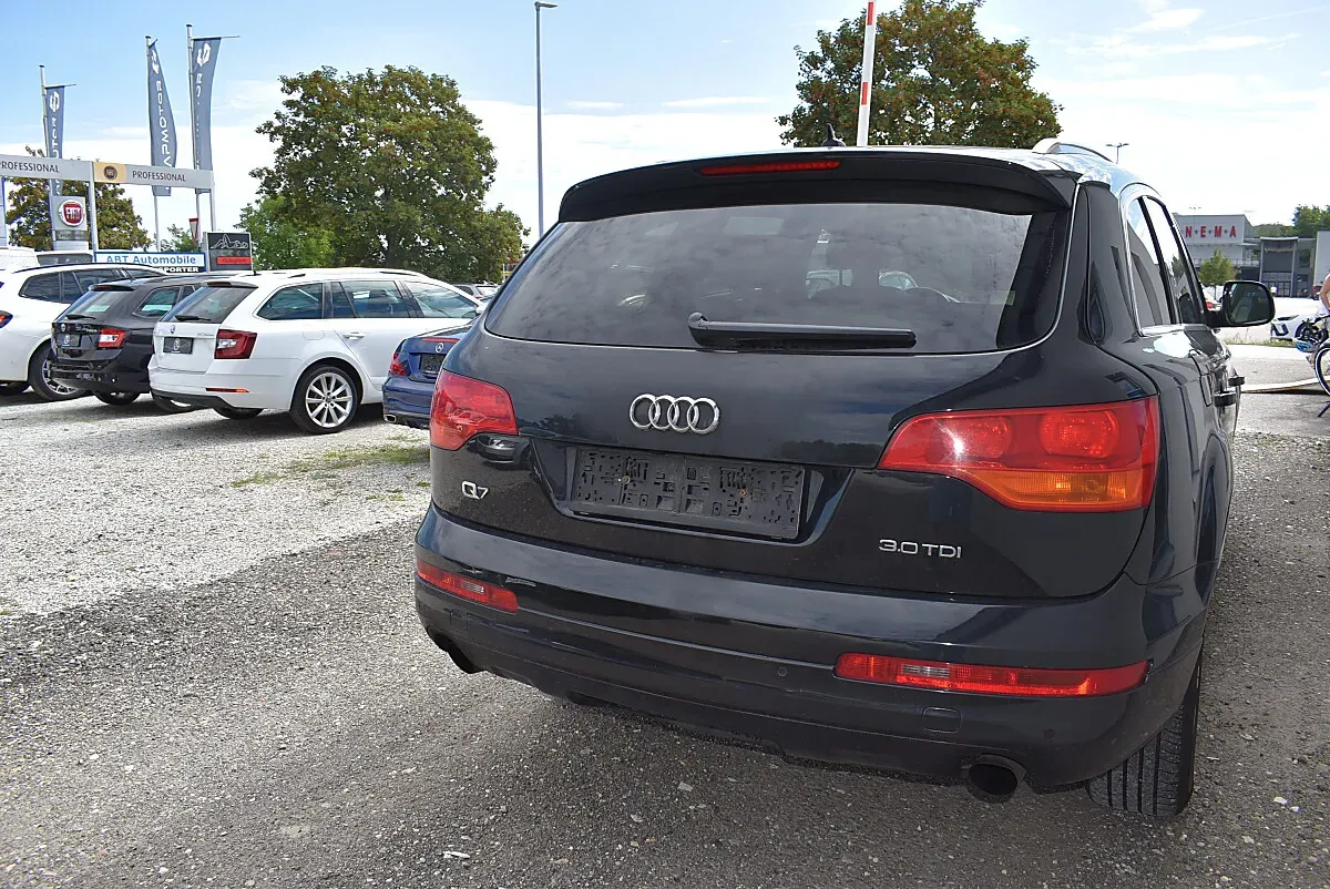 Audi Q7 2007 photo 3