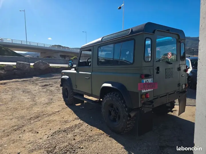 Land Rover Defender 1997 photo 3
