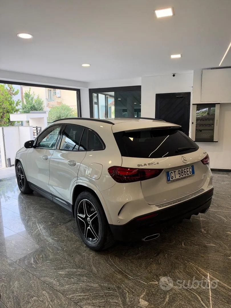 Mercedes-Benz Gla 2024 photo 2