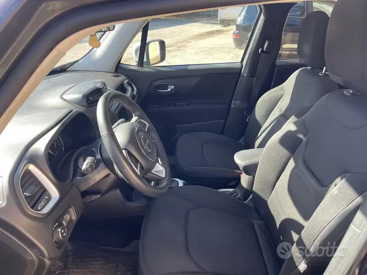 Jeep Renegade 2016 photo 4