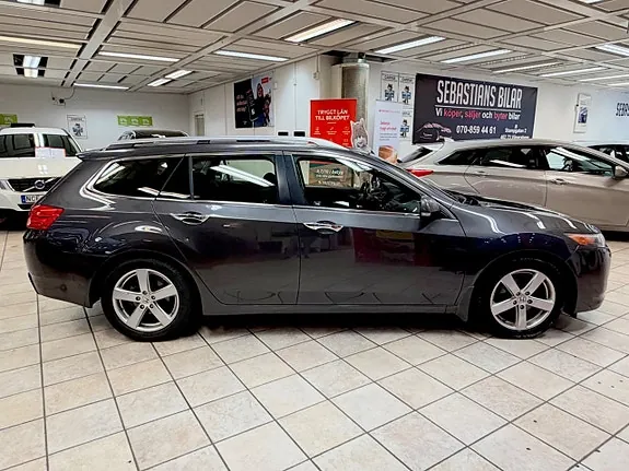 Honda Accord 2011 photo 2