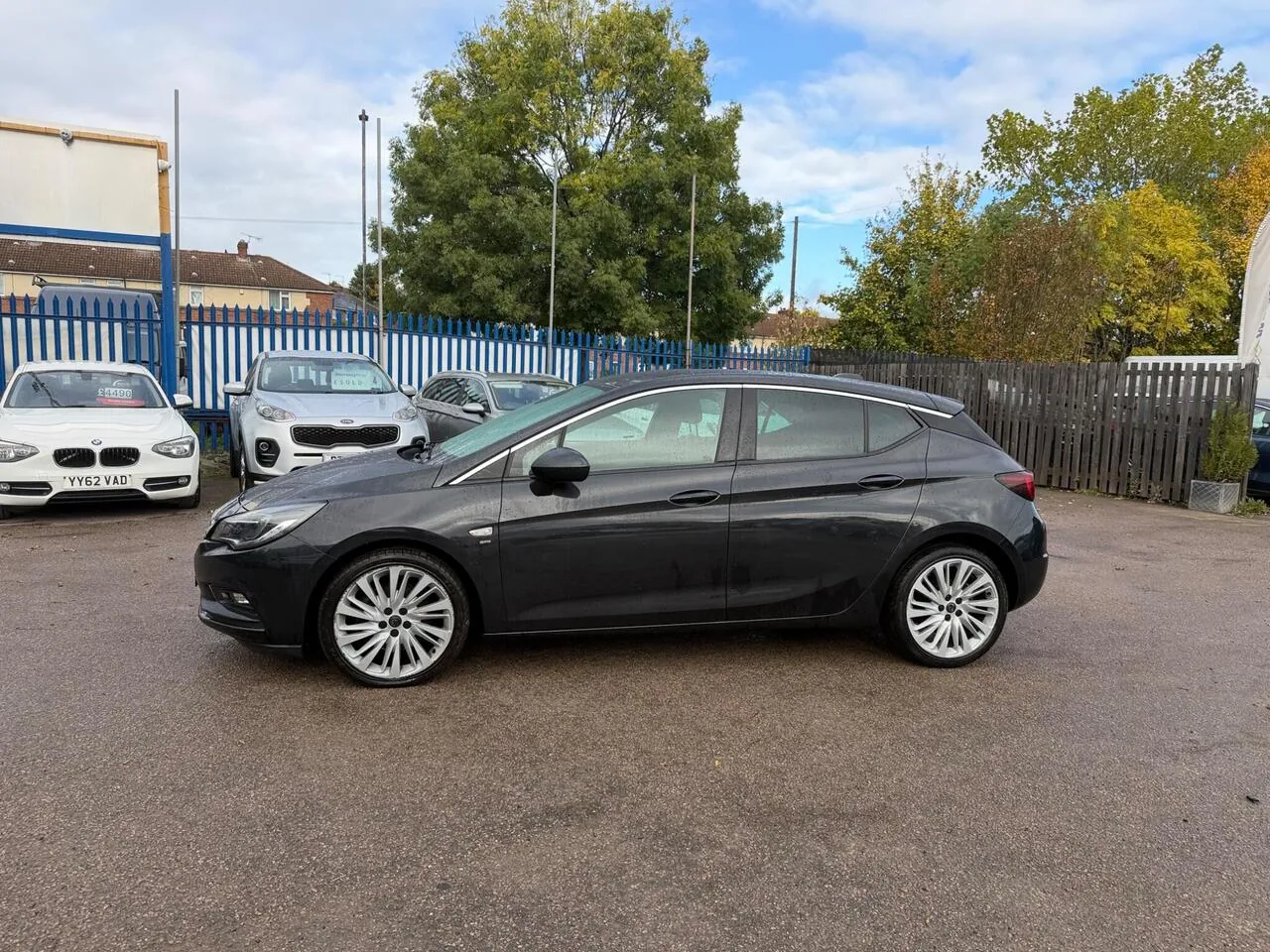 Vauxhall Astra 2015 photo 3