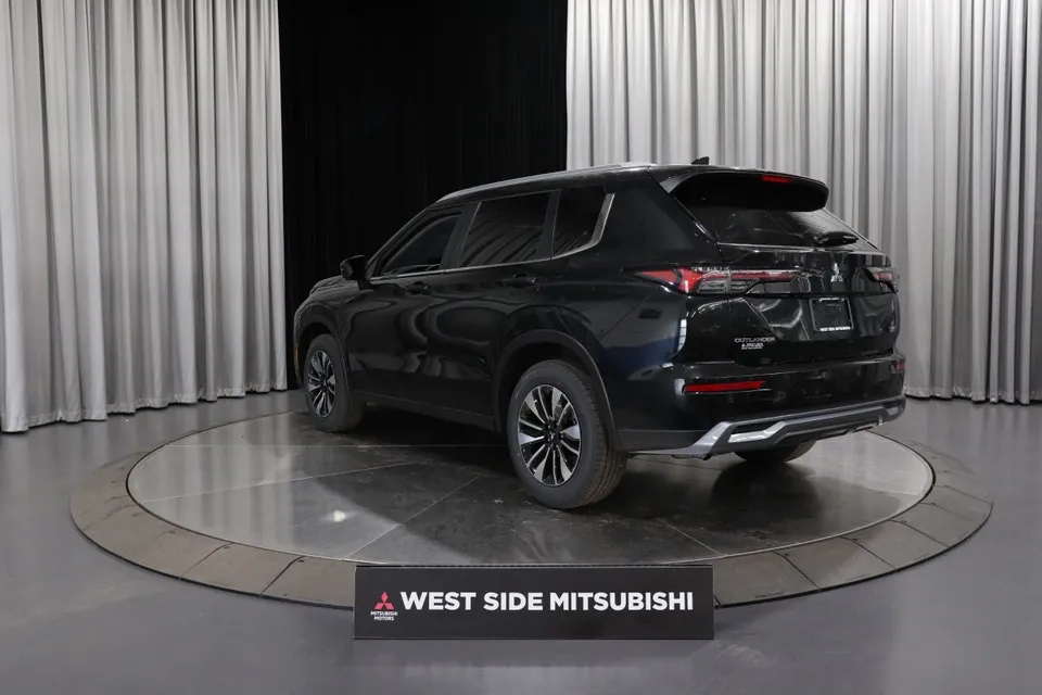 Mitsubishi Outlander 2026 photo 4
