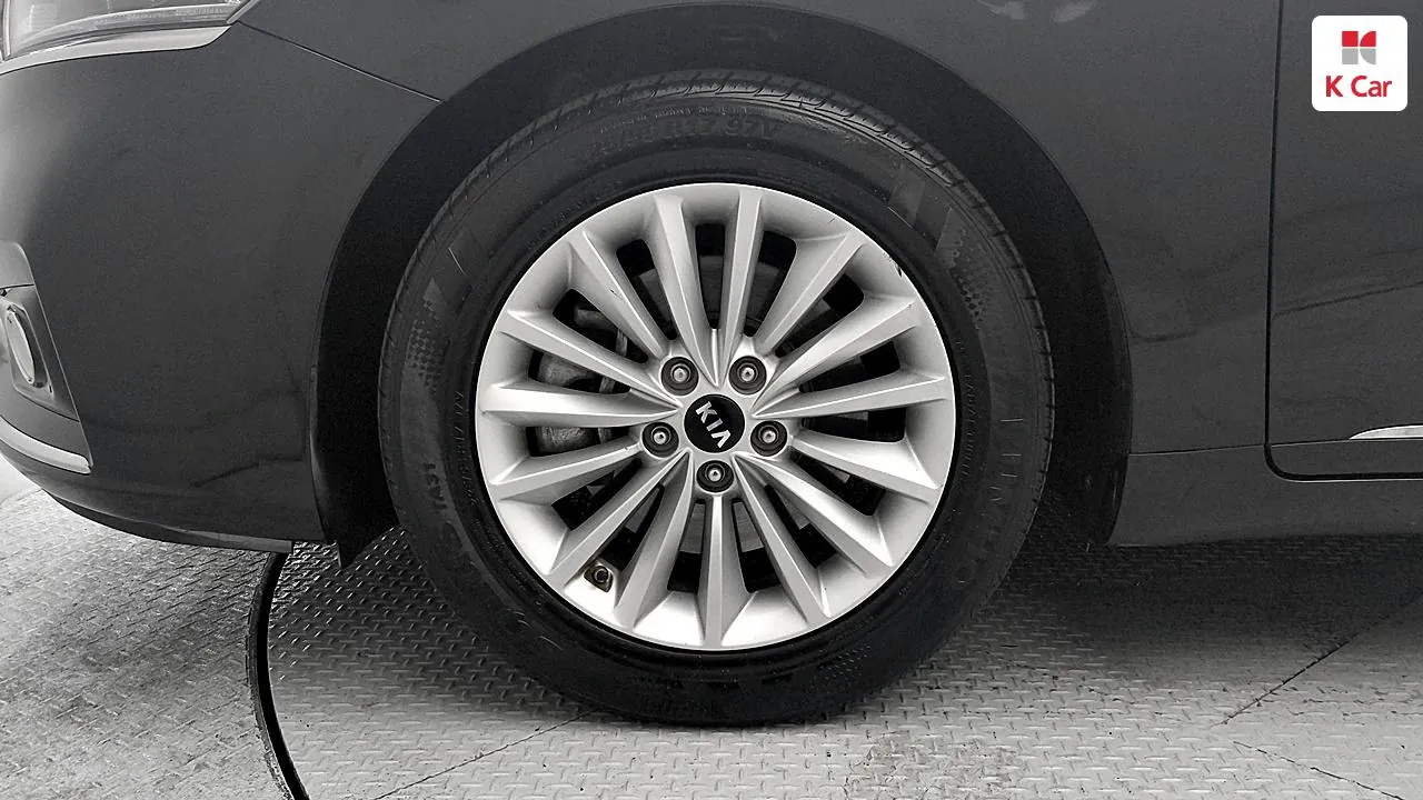 Kia K7 2016 photo 5