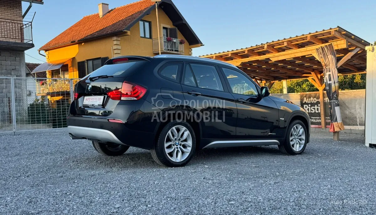 BMW X1 2011 photo 4