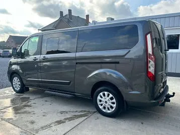 Ford Tourneo Custom 2023 photo 3
