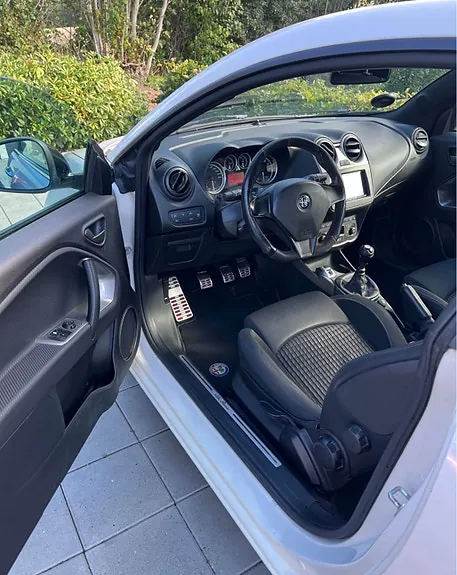 Alfa Romeo Mito 2010 photo 4