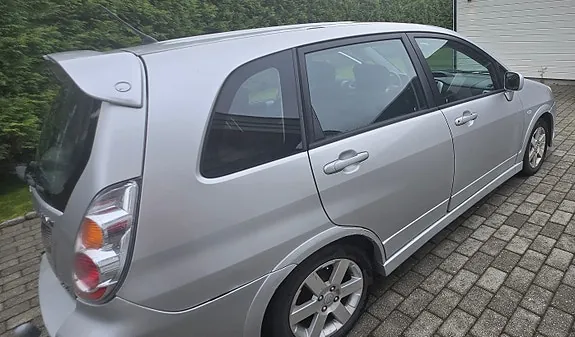 Suzuki Liana 2007 photo 2