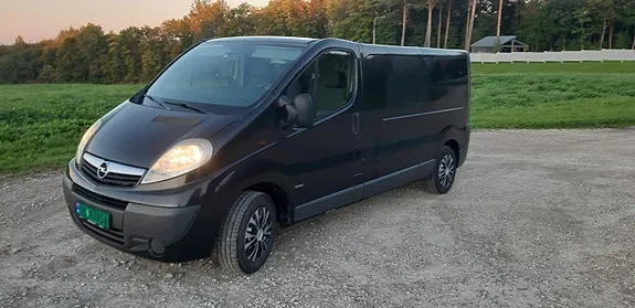 Opel Vivaro 2007 photo 2