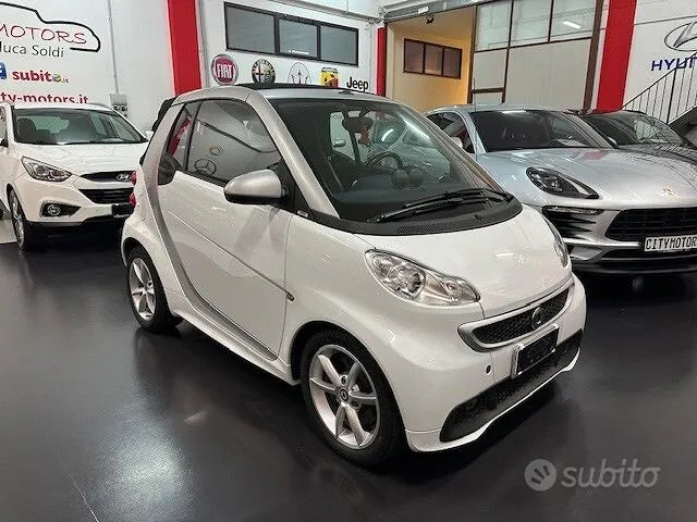 Smart Fortwo 2012 photo 3