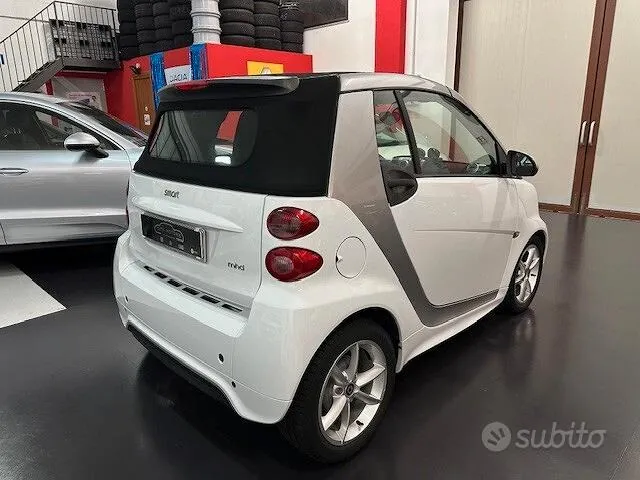 Smart Fortwo 2012 photo 4