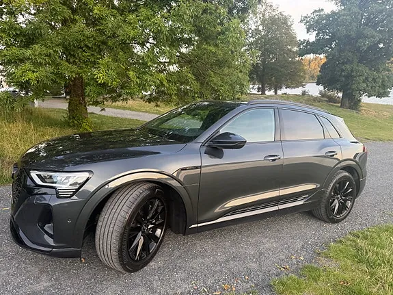 Audi Q8 E-Tron 2024 photo 2