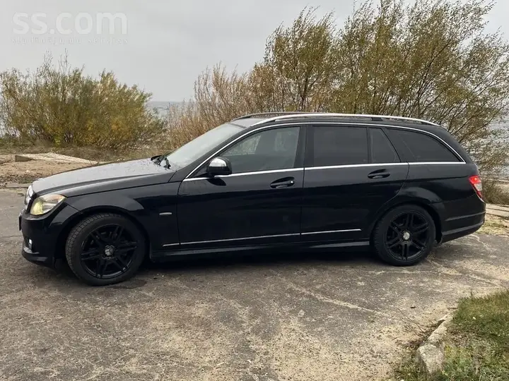 Mercedes-Benz C220 2008 photo 4