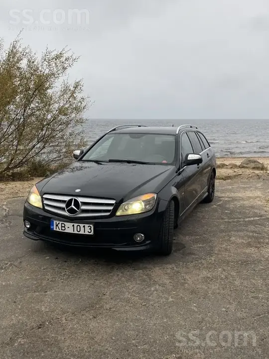 Mercedes-Benz C220