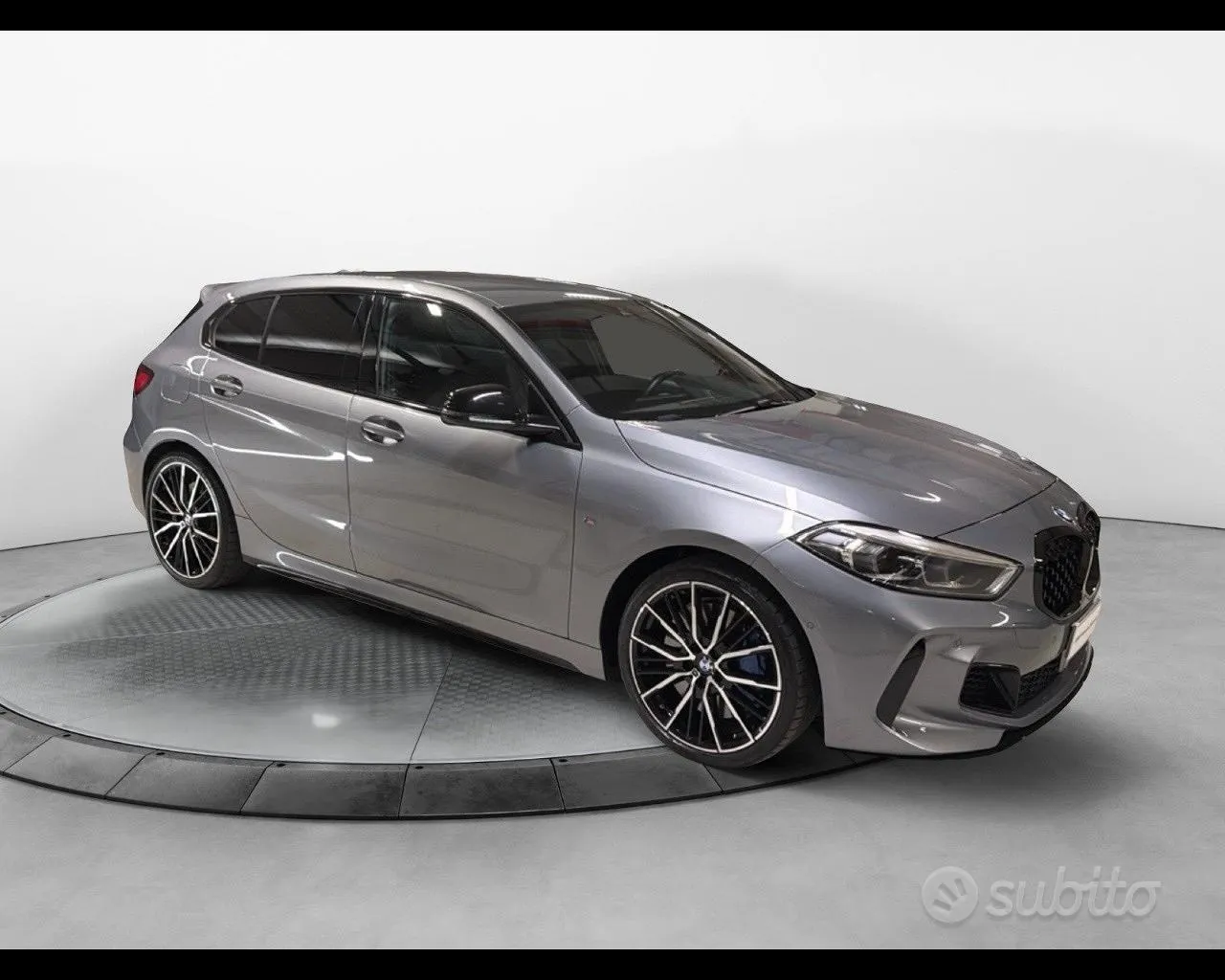 BMW M135I 2023 photo 4
