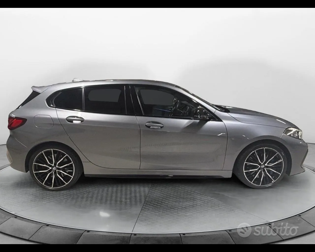 BMW M135I 2023 photo 5