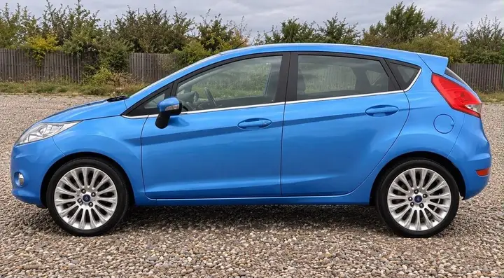 Ford Fiesta 2011 photo 5