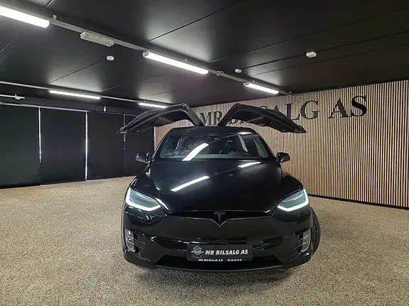 Tesla Model X 2017 photo 2