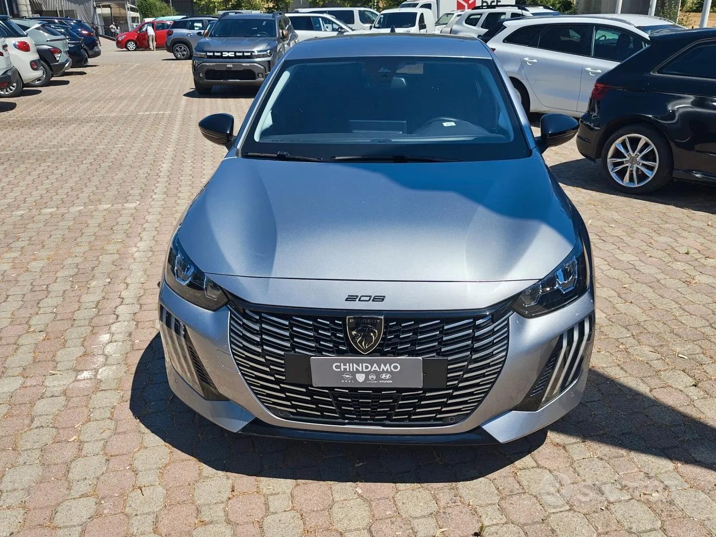 Peugeot 208 2024 photo 3