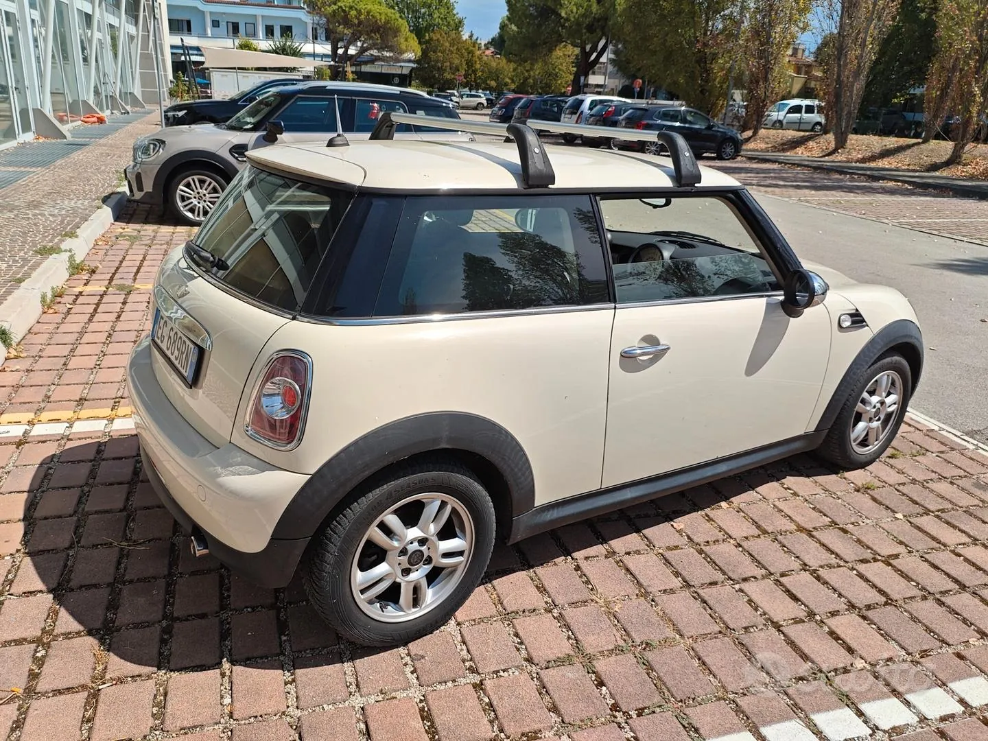 Mini Mini Coupé 2011 photo 2