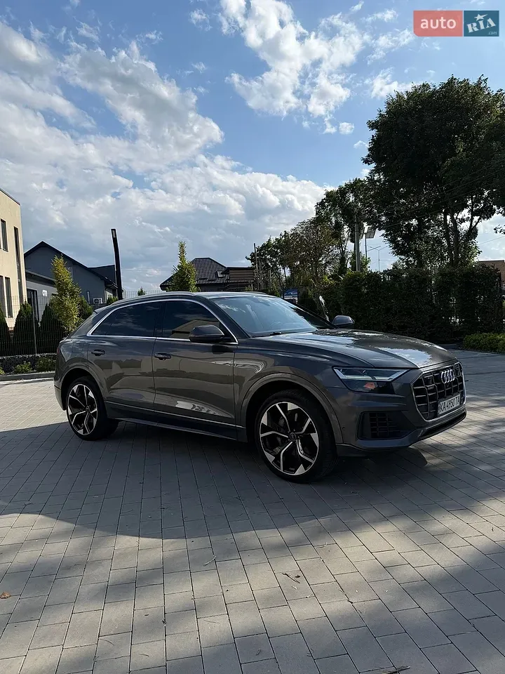 Audi Q8 2019 photo 2