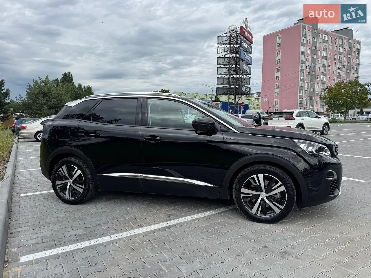 Peugeot 3008 2020 photo 2