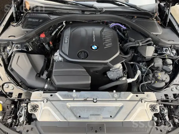 BMW 3 Series 2022 photo 3