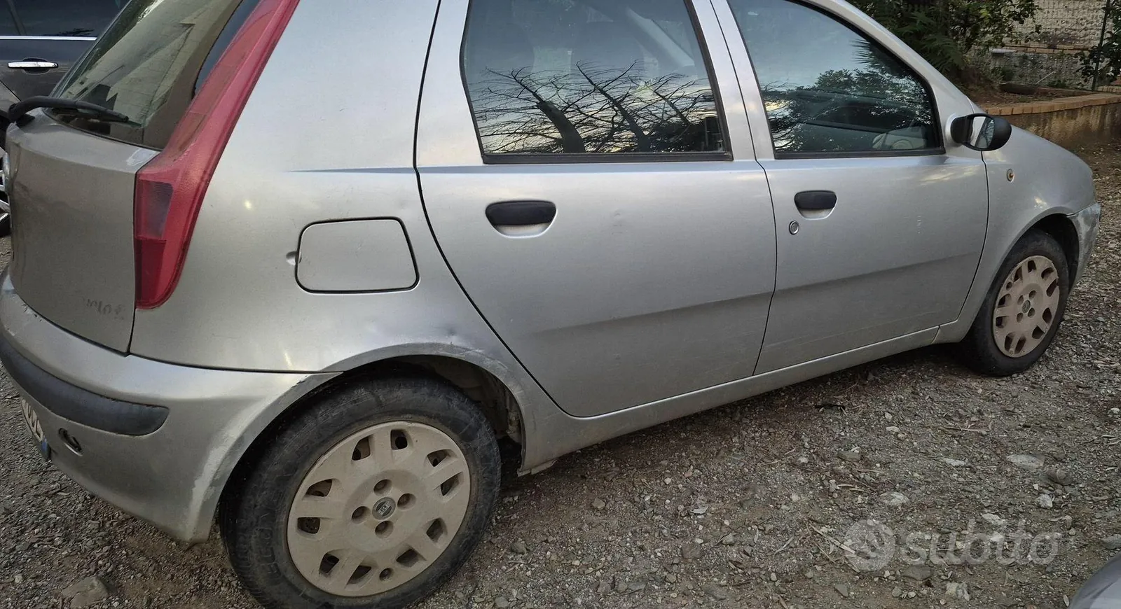 Fiat Punto 2003 photo 2