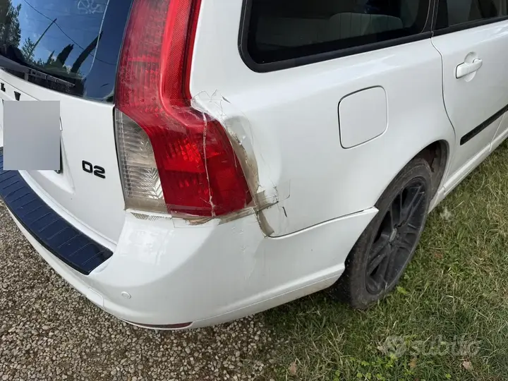 Volvo V50 2011 photo 4
