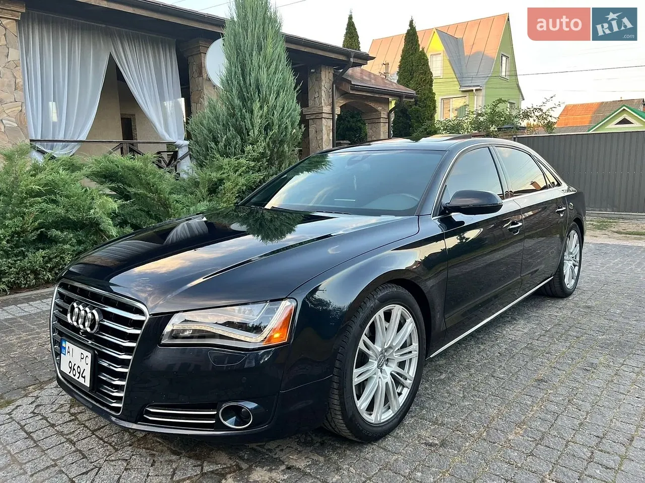 Audi A8 2013 photo 5