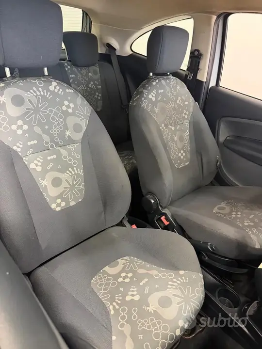 Ford Ka 2010 photo 5
