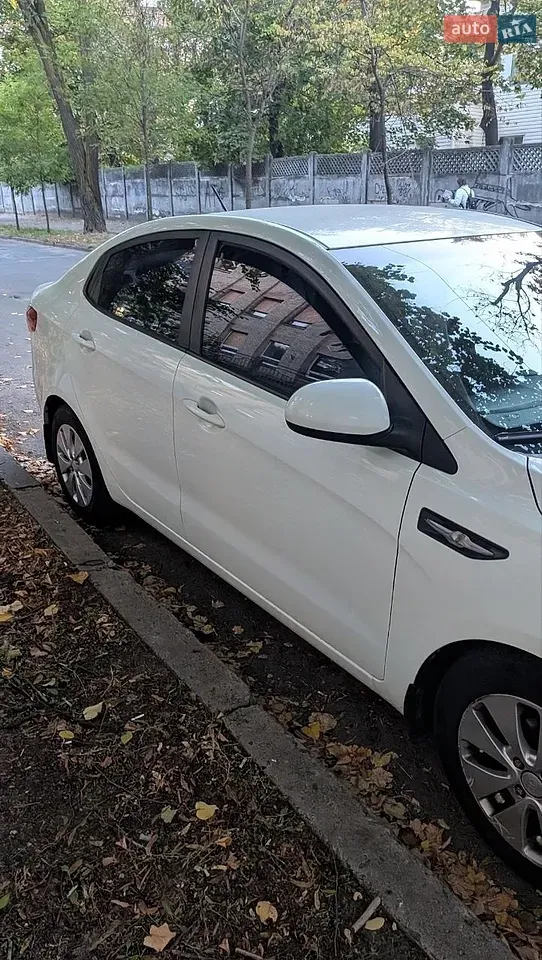 Kia Rio 2012 photo 3