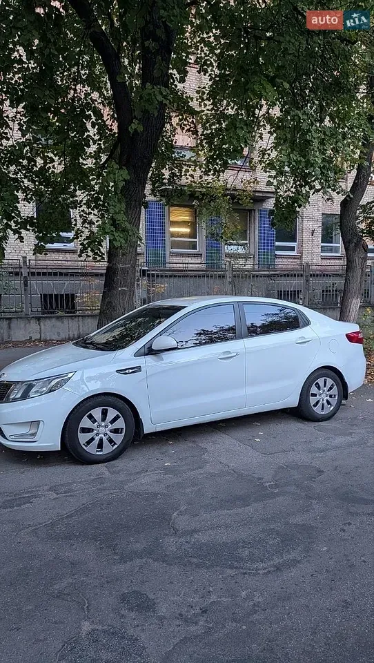 Kia Rio 2012 photo 2