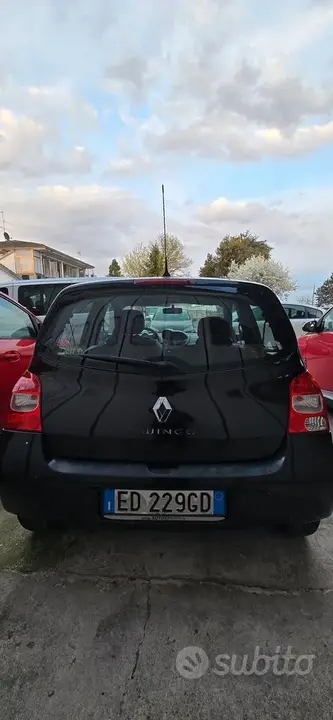 Renault Twingo 2011 photo 5