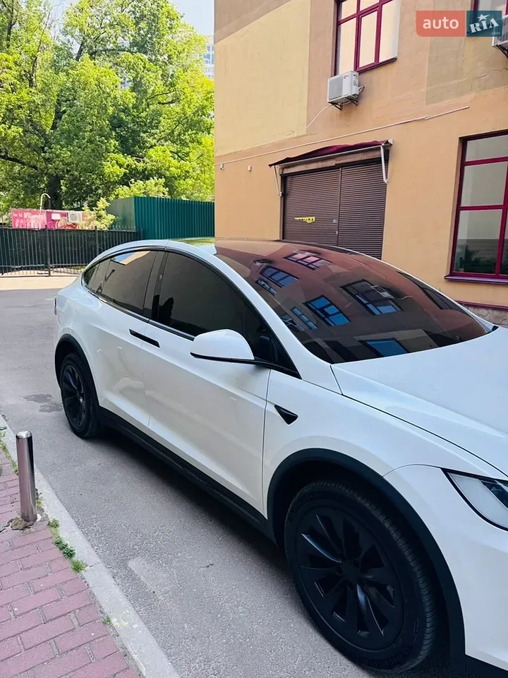 Tesla Model X 2020 photo 4