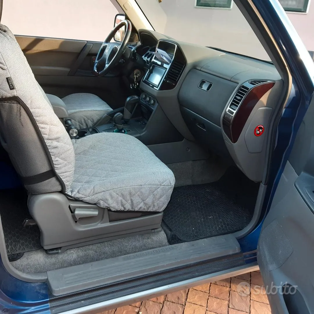 Mitsubishi Pajero 2004 photo 4