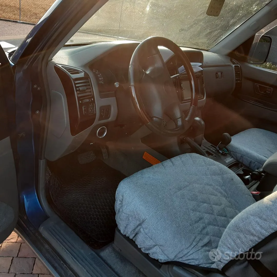 Mitsubishi Pajero 2004 photo 5