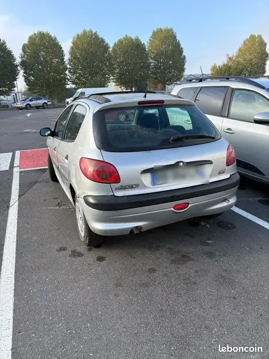 Peugeot 206 1999 photo 2
