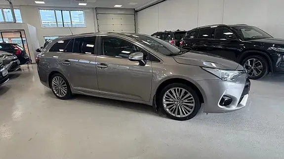 Toyota Avensis 2016 photo 3