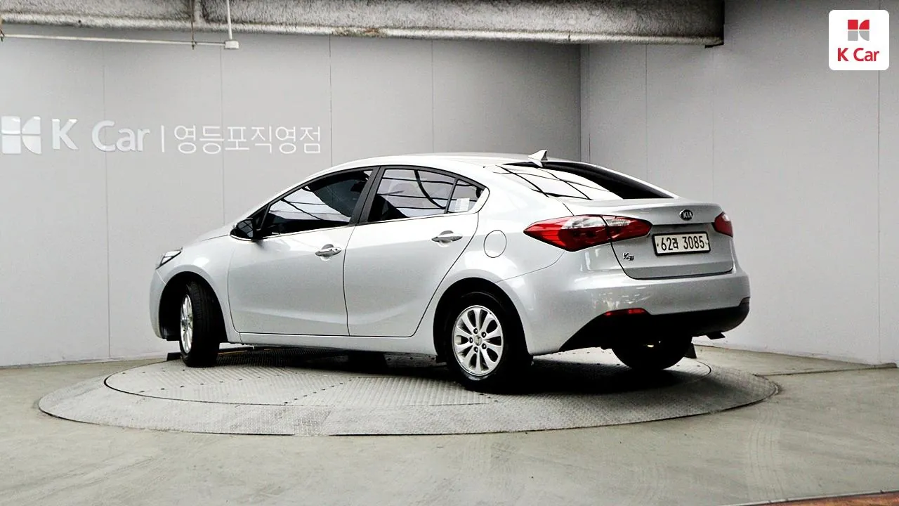 Kia K3 2015 photo 2