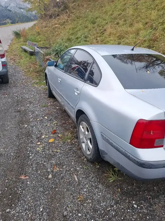 Volkswagen Passat 1999 photo 2