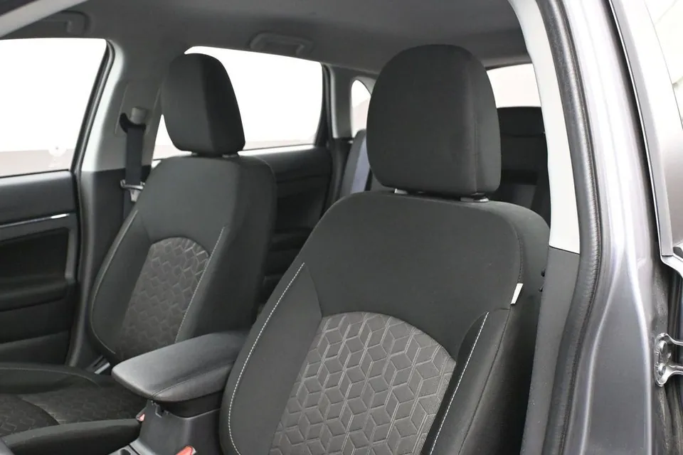 Mitsubishi Rvr 2025 photo 4