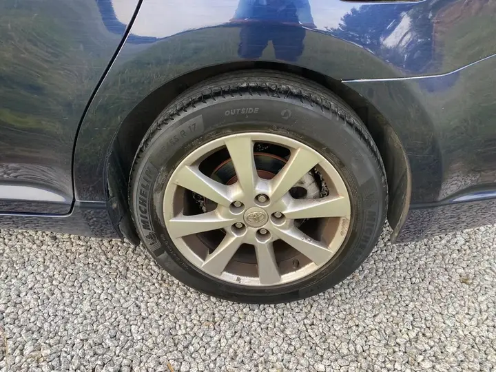 Toyota Avensis 2010 photo 5